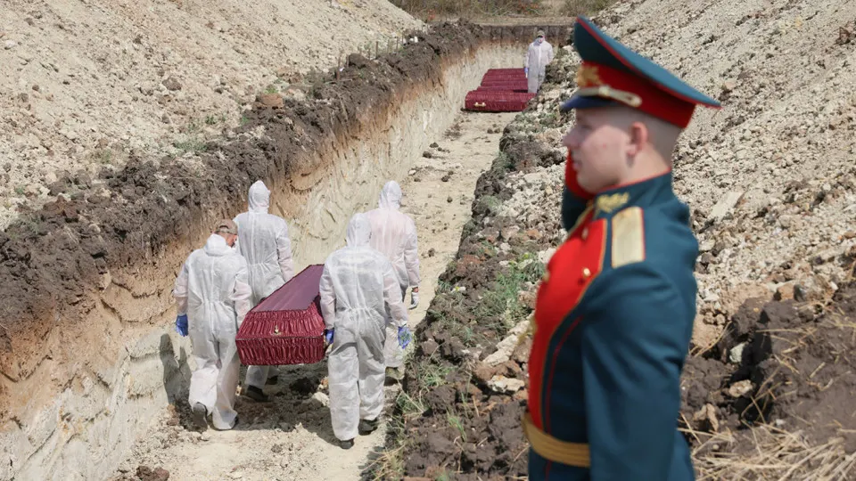 Анализ поимённых списков, реестра наследственных дел и судебной статистики даёт минимальную документально обоснованную оценку в 352 тысячи погибших; в неё включены как смерти, зарегистрированные через ЗАГС, так и случаи, признанные судами.