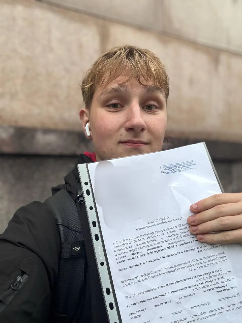 Акции протеста сталкиваются с запретами из‑за продолжительных ограничений, действующих с 2020 года, в том числе в Санкт‑Петербурге, Перми и Казани.