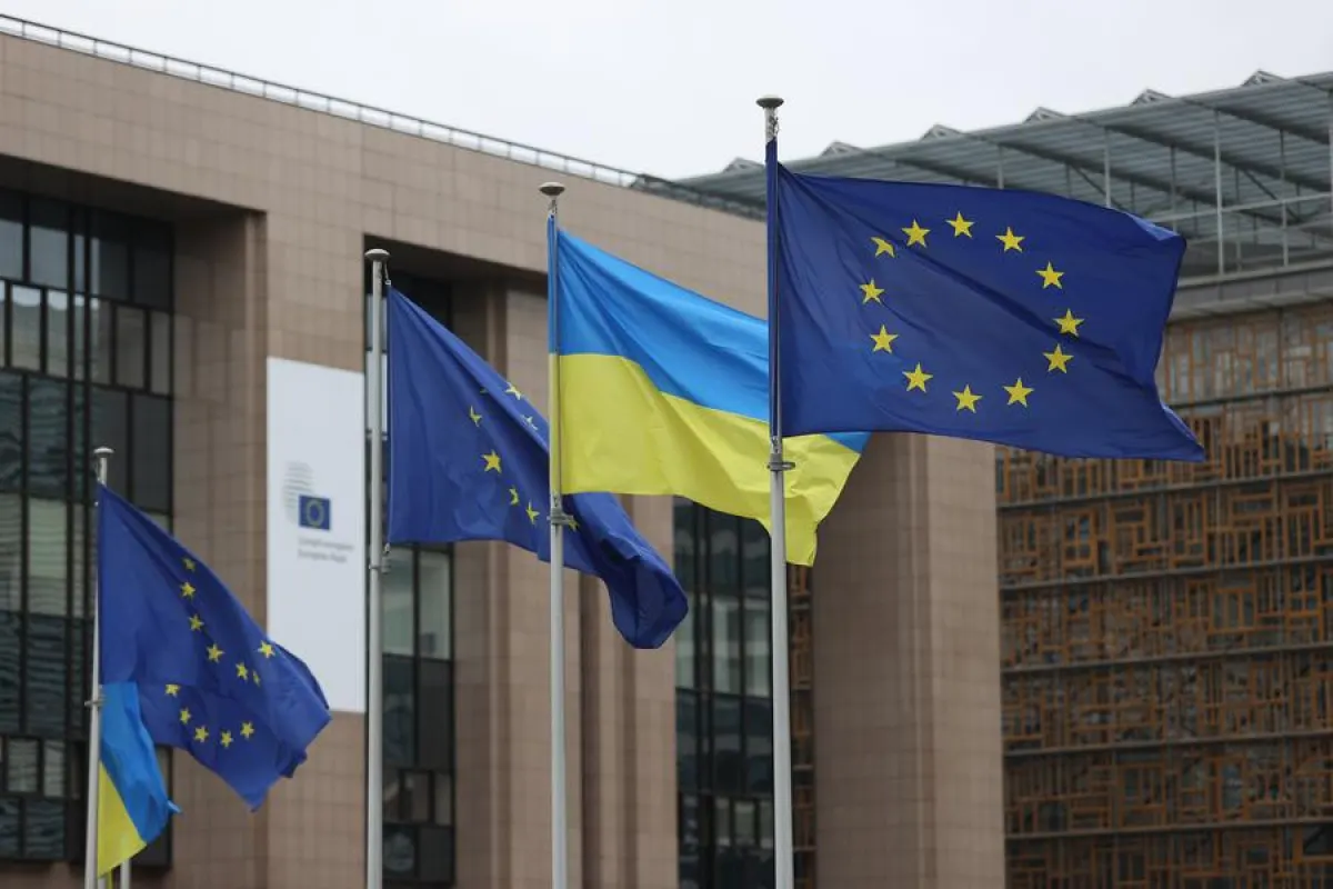 Председатель Европейского совета Антониу Кошта сообщил, что Евросоюз продвигает стратегию достижения «справедливого и устойчивого мира» в Украине за счёт одновременного усиления Киева и наращивания давления на Россию.