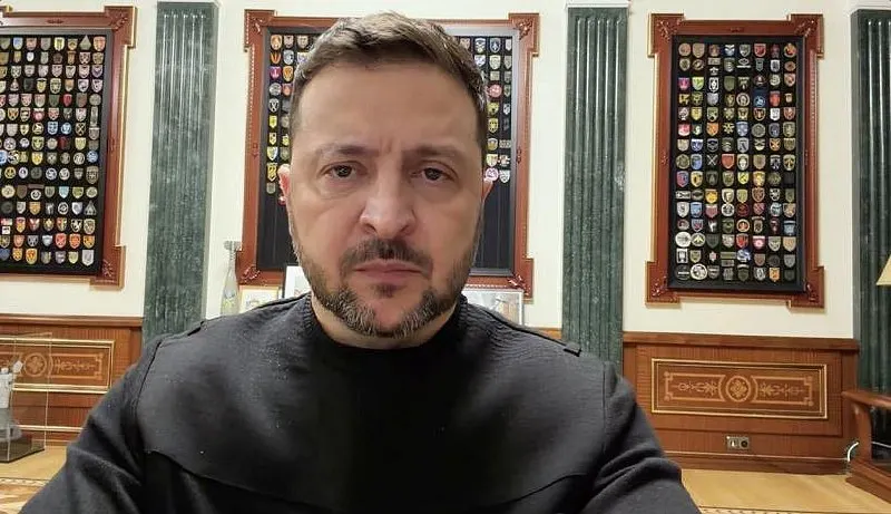 Президент Украины заявил, что разведка, в том числе с данными от американских и европейских партнёров, зафиксировала подготовку удара с применением «Орешника». Он призвал граждан реагировать на сигналы тревоги и пользоваться укрытиями.