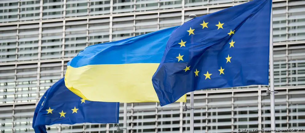 Евросоюз планирует ввести новые ограничения против лиц и структур, причастных к насильственной депортации и принудительному перемещению детей из Украины; решение ожидается 12 мая.
