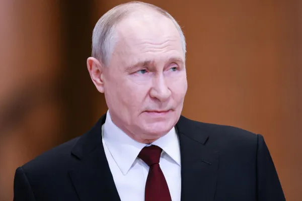 МИД РФ вызвал посла России в Армении для консультаций на фоне шагов армянского руководства по сближению с Евросоюзом; в ведомстве не привели подробностей.