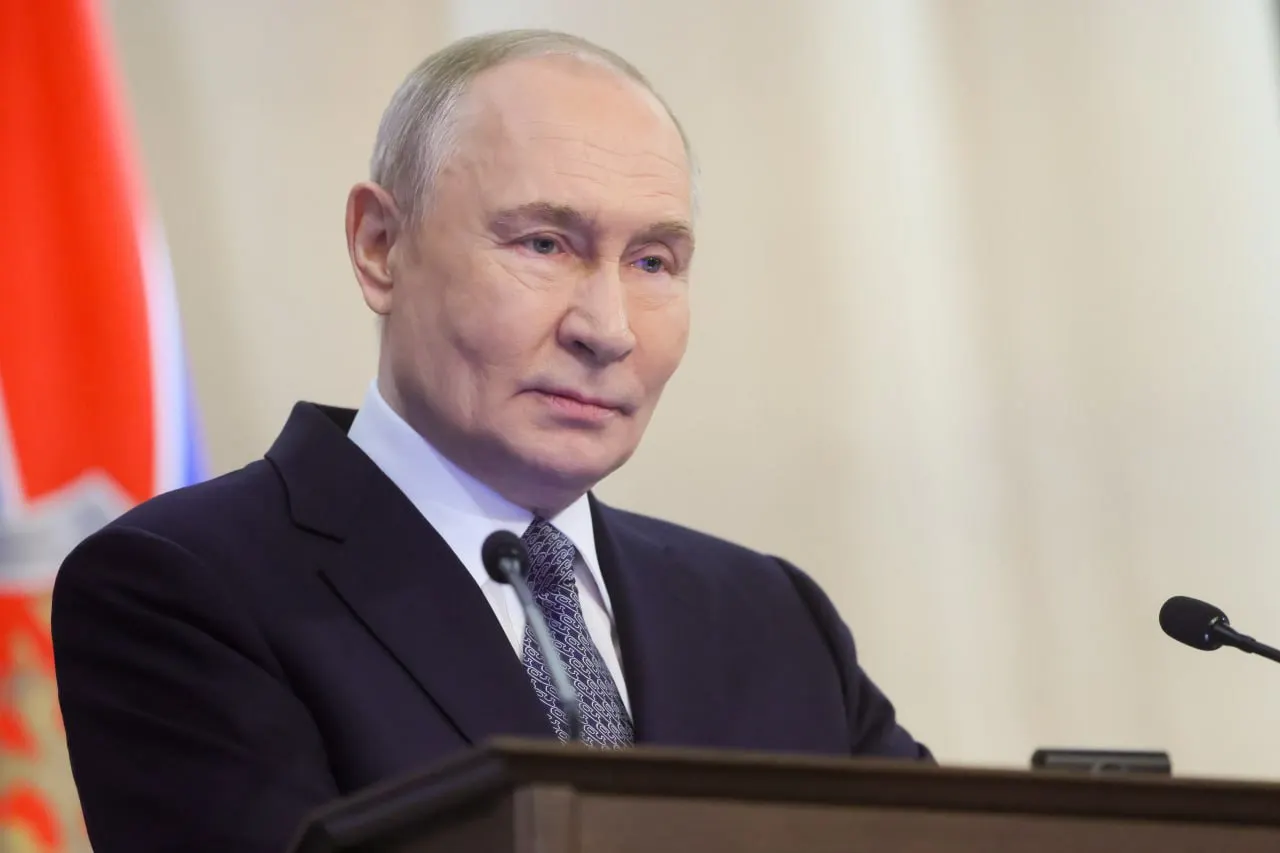 Президент России Владимир Путин совершит государственный визит в Казахстан с 27 по 29 мая по приглашению Касым-Жомарта Токаева. На переговорах обсудят укрепление стратегического партнёрства и союзнических отношений.