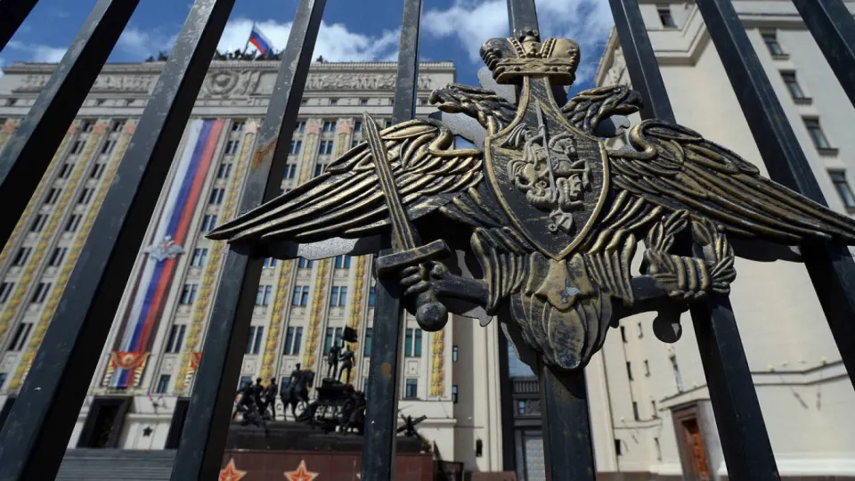 Военное ведомство хочет получать в распоряжение акции, землю, технику и базы национализированных компаний стройиндустрии для скорого использования в гособоронзаказе.