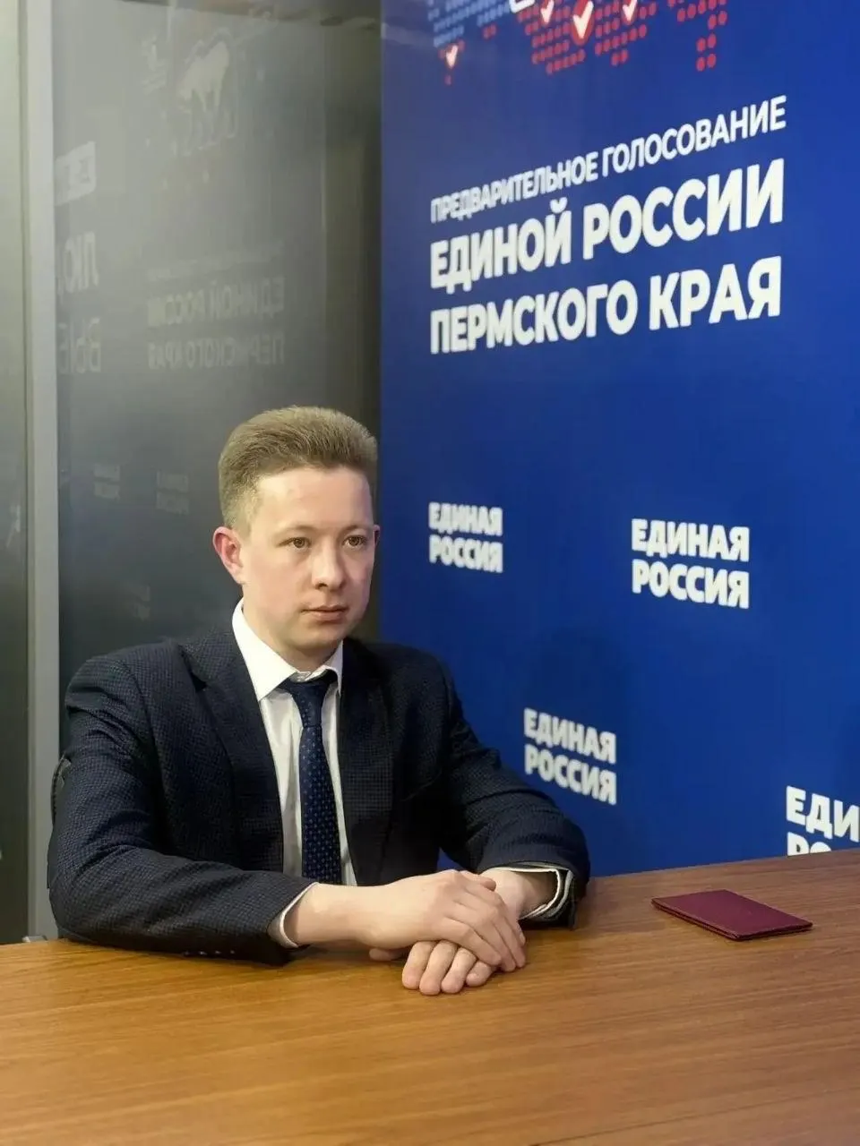 На выборах в Пермскую городскую думу появились два кандидата, позиционирующих себя как «герои СВО». В их биографиях встречаются обстоятельства, вызывающие вопросы: один прослужил по контракту около пяти месяцев, другой — экс-полицейский из батальона «Барс», позднее возглавивший фонд помощи ветеранам.