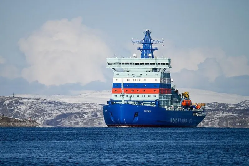 Верховный суд РФ рассмотрит жалобу по делу о банкротстве Мурманского морского пароходства. Кредиторы требуют с семьи владельца почти ₽1 млрд, предприятие обанкротилось: долги по зарплатам и налогам, а на место оператора в Арктике приходят иностранные компании.