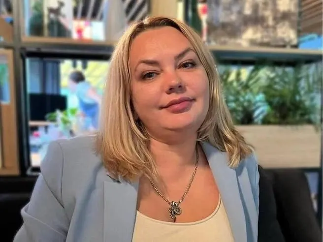 Они оспаривают передачу материалов дела в Краснодарский край — заседание назначено на 22 июля. По делу проходят 12 человек, в том числе представители застройщиков; фигурантам вменяют мошенничество и взятки.