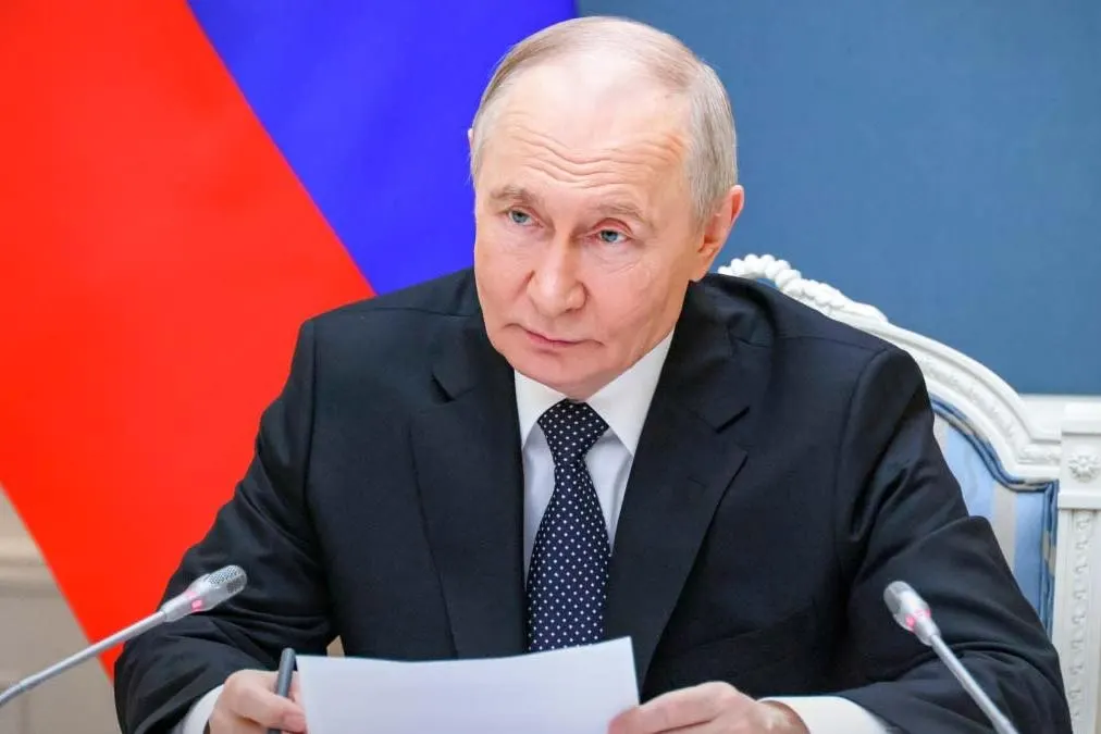Президент подписал поправки к указу о временном порядке исполнения обязательств: механизм теперь распространяется и на банковские вклады. Указ вступил в силу 1 июня 2026 года.