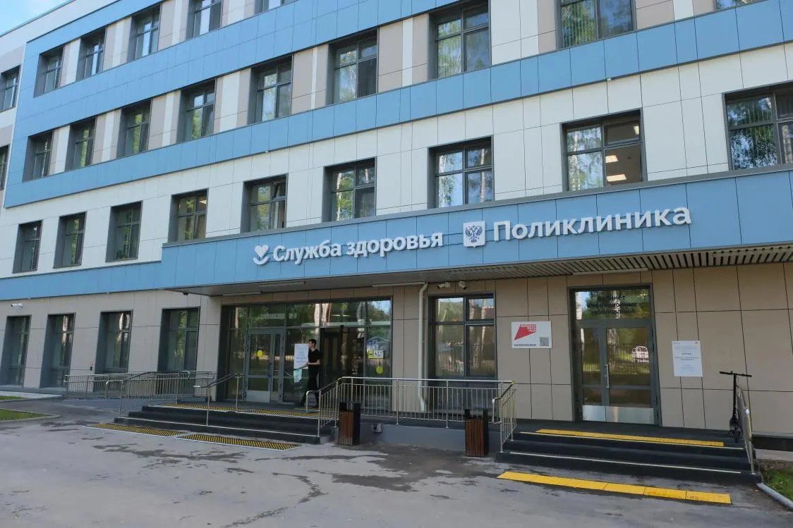 В микрорайоне Гайва начала работу новая поликлиника по адресу Писарева, 56. Губернатор Пермского края посетил учреждение и обсудил с руководством вопросы увеличения кадров. С 2023 года в Прикамье уже открыли 13 поликлиник.