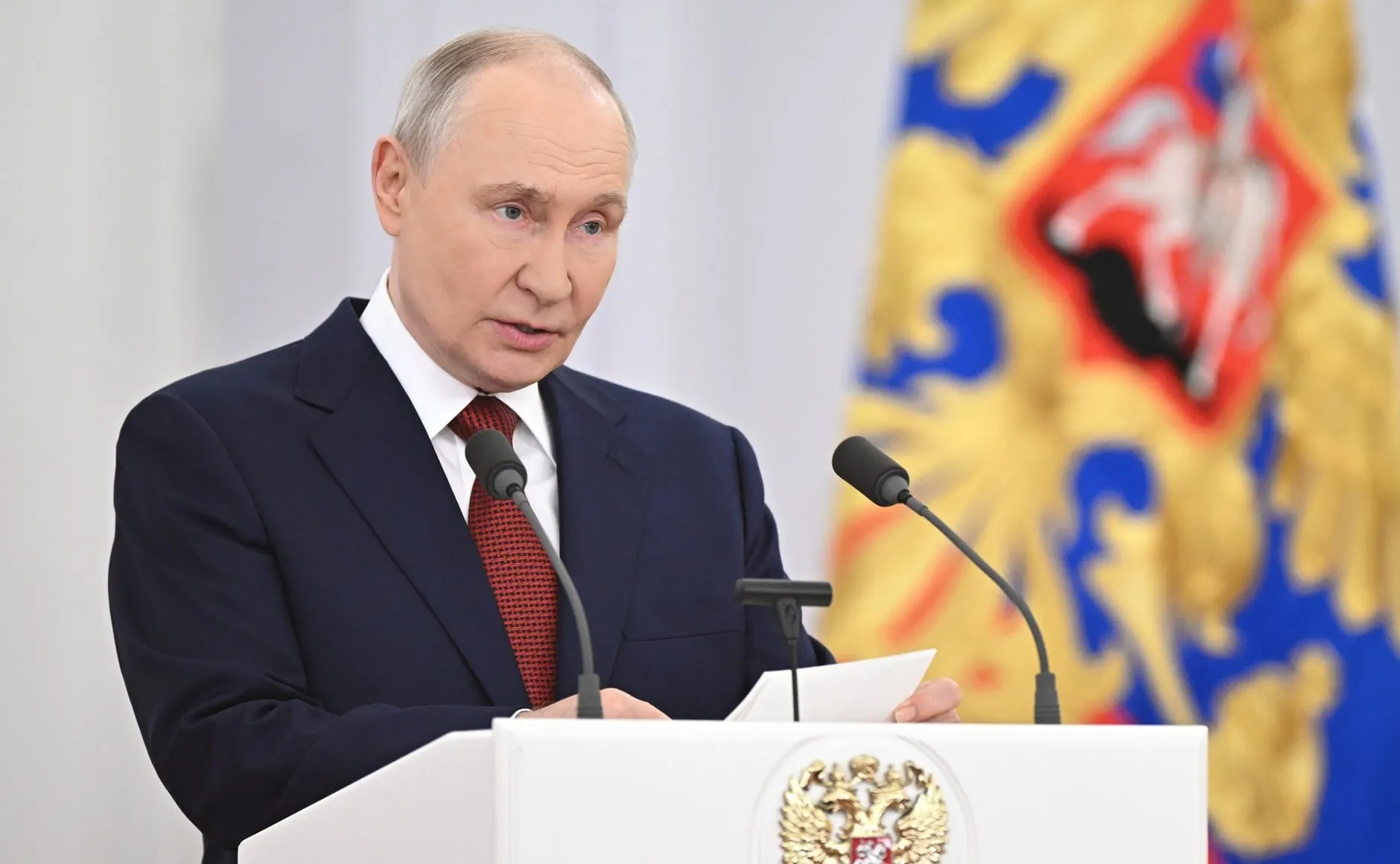 Президент обозначил позицию по СВО, назвал западные санкции неэффективными, сформулировал приоритеты бюджета на три года и предупредил о террористических угрозах со стороны противников.
