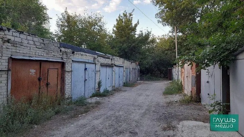 Госдума продлила упрощённую процедуру оформления гаражей и участков под ними на пять лет — до 1 сентября 2031 года. За время амнистии зарегистрировали 746 тыс. объектов; ожидается ещё около 500 тыс.