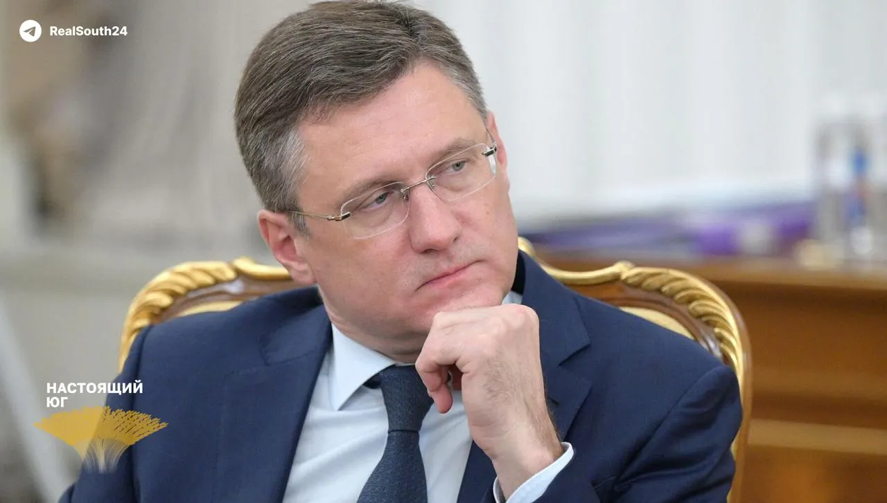 Вице‑премьер назвал летний пик спроса и внеплановые ремонты НПЗ причинами дефицита топлива; правительство готовит экстренные меры для стабилизации поставок.