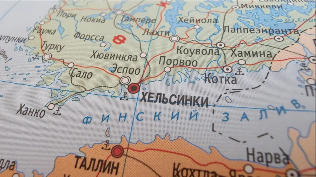 С 1 июля таможенные пошлины на железнодорожные перевозки в Финляндию выросли в восемь раз. Поставки российских удобрений, которые покрывали около 10–15% финского импорта, становятся убыточными и могут прекратиться в ближайшие недели, что усугубит проблемы сельского хозяйства.