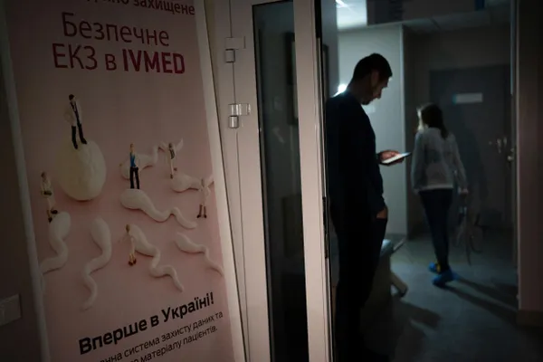 Депутаты приняли поправки в закон «О ветеранах»: ВРТ, включая ЭКО, станут бесплатными для жен участников боевых действий и вдов погибших военнослужащих при соблюдении условий.