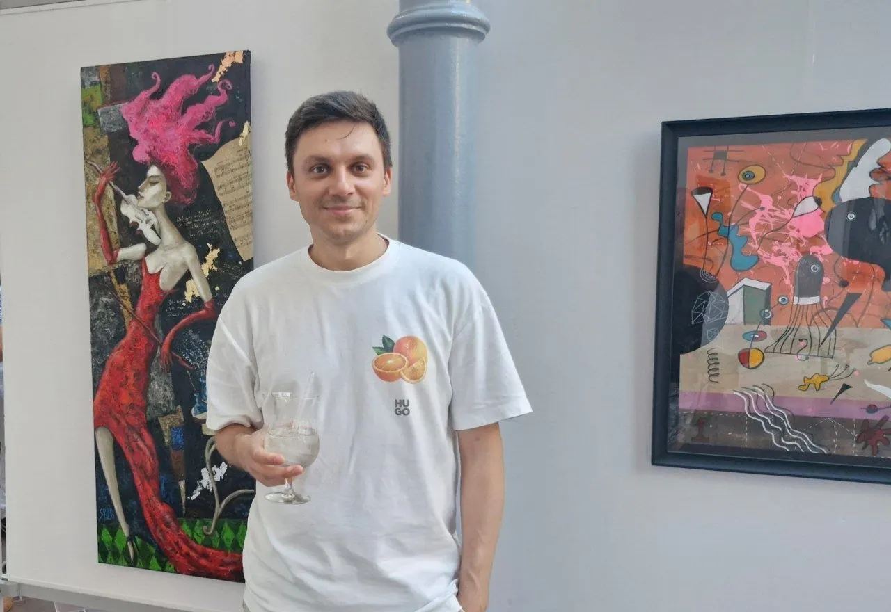Клинический психолог из Курска, признанный «иностранным агентом», подал в суд требование убрать персональные данные и фотографию из онлайн-выставки Министерства юстиции.