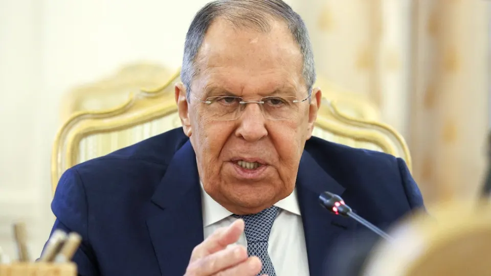 Глава МИД заявил, что Москва будет добиваться целей, озвученных Владимиром Путиным в июне 2024 года, и больше не доверяет западным гарантиям. Ранее Путин выдвигал ряд условий для прекращения огня.