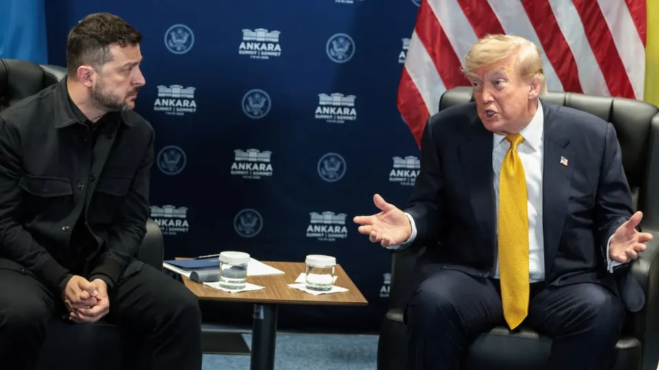 На саммите НАТО в Анкаре Дональд Трамп выразил поддержку ударам ВСУ по крупным объектам в глубине России и сообщил, что собирается поговорить с Владимиром Путиным.