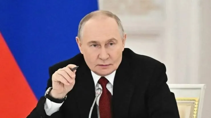 Указ передаёт активы Нестле Кубань и Нестле Россия во временное управление компании Л.Е.В. Менеджмент; в перечень вошли доли иностранных держателей и активы логистики и розничной сети.