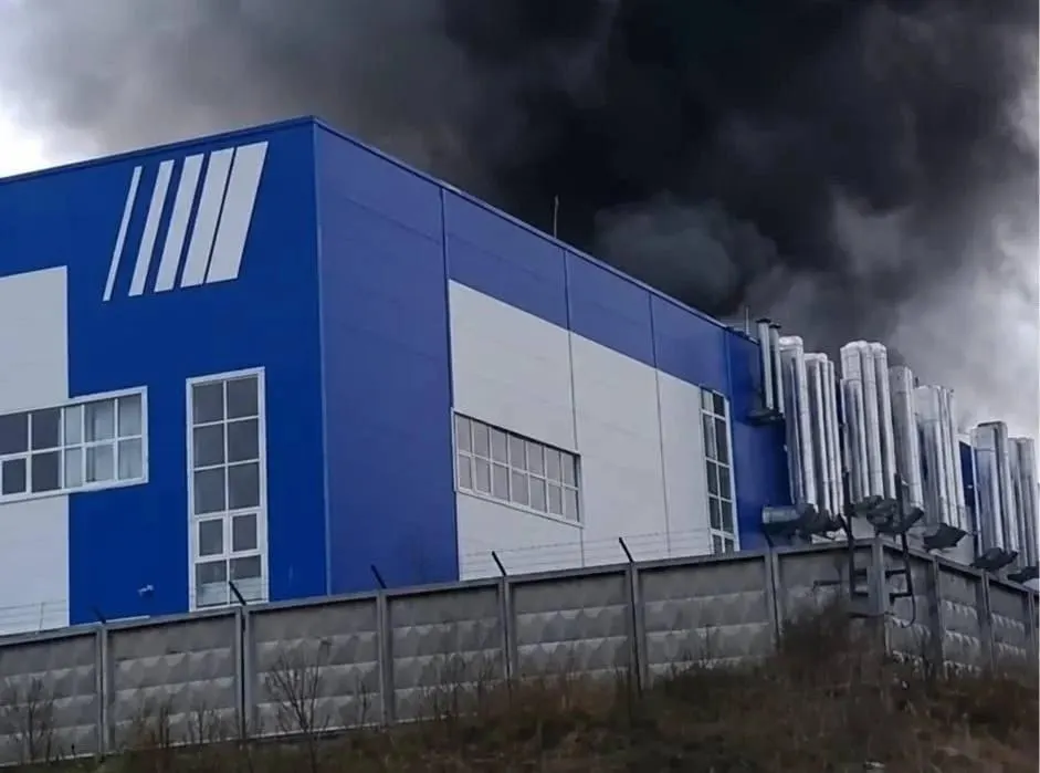 Пожар в цехе предприятия «Протон-ПМ» в Новых Лядах локализован; погибших и пострадавших нет.