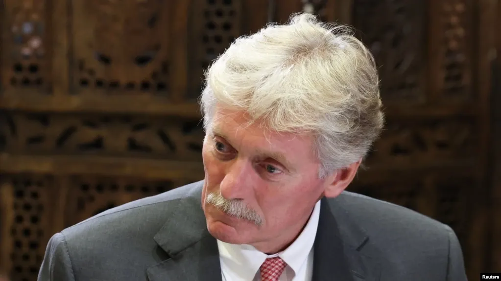На повестке дня — новый раунд переговоров по урегулированию конфликта на Украине; Москва заявляет о целях ударов, Киев настаивает на суверенитете и сохранении санкций; обсуждаются гарантии безопасности и участие европейских стран.