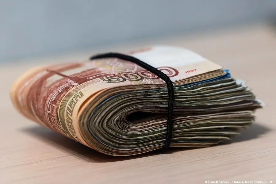 Объем кредитования физических лиц в регионе достиг 212,8 млрд рублей за год; совокупный портфель населения — 263,4 млрд рублей. Регулятор снизил ключевую ставку до 14% годовых.